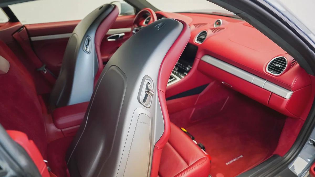 Special Offer | AED 5,725 PM | Porsche Warranty 2027 | 718 Cayman GTS 4.0-7-7