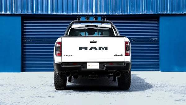 RAM 1500 TRX V8