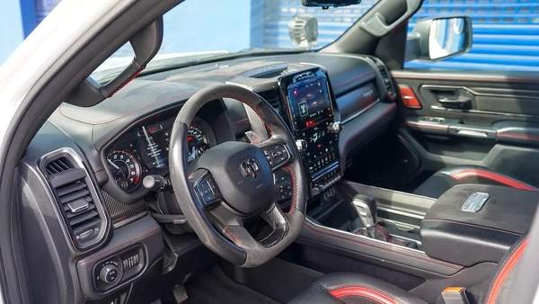 RAM 1500 TRX V8