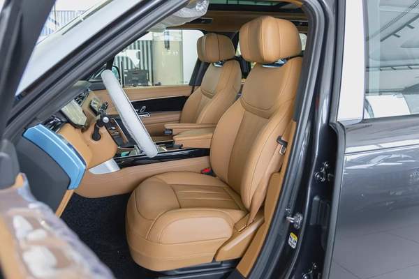 Range Rover Vogue P530 Autobiography | | GCC Specs | V8 | Full Options | 2026 (Export)