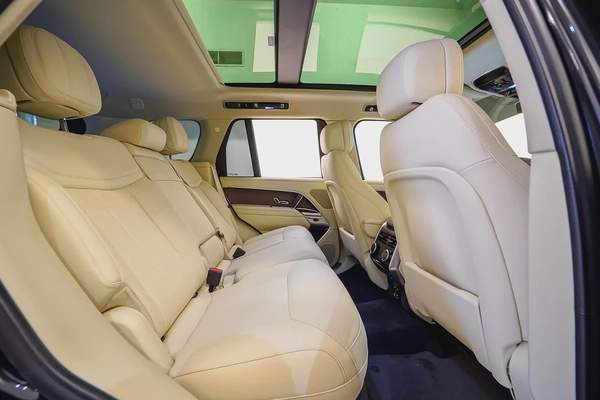 AED 5624 PM | RANGE ROVER VOGUE SE P400 V6 2023 | FULL AGENCY SERVICE HISTORY | GCC